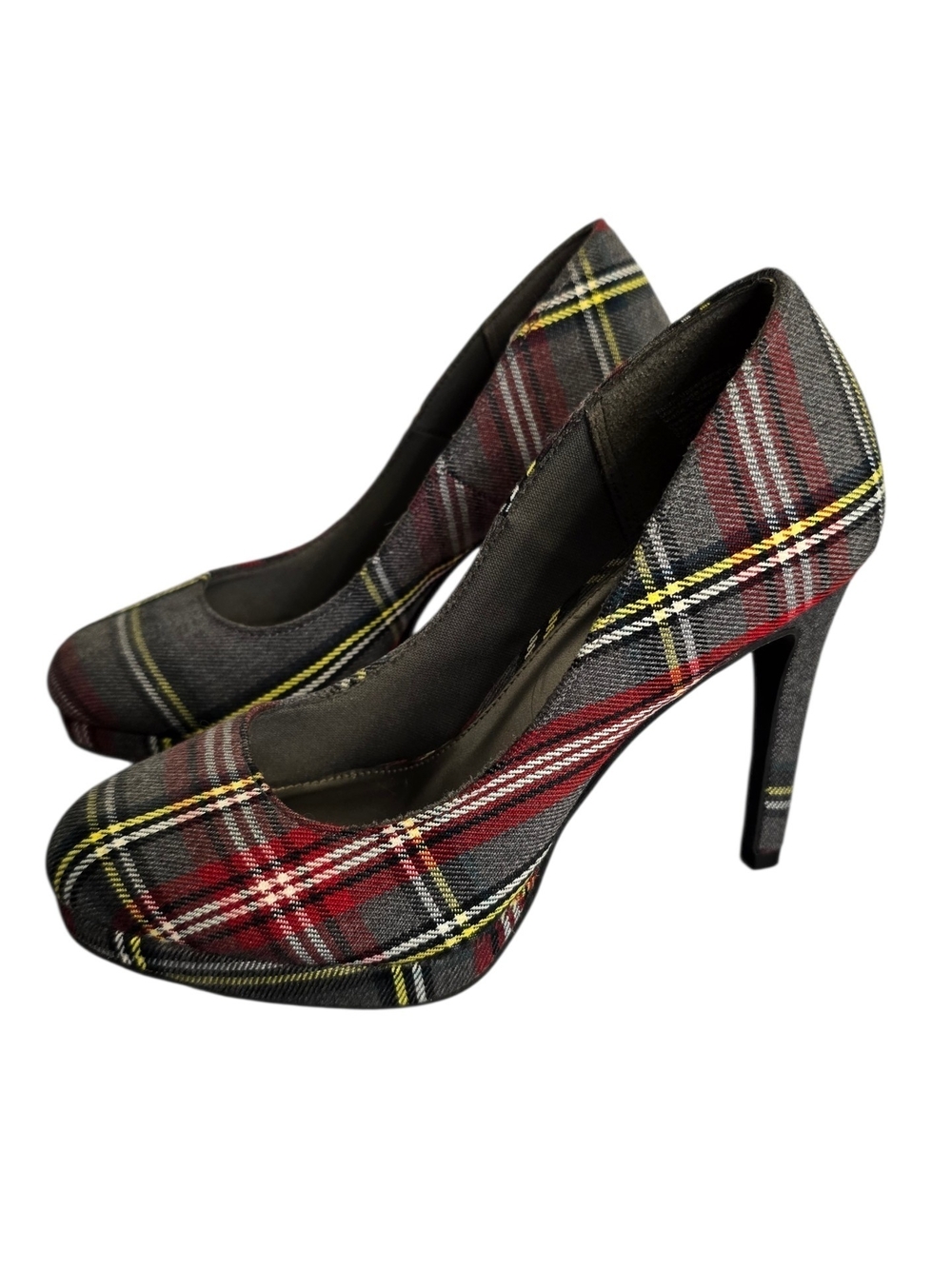 Fioni Plaid Red and Black High Heel Pumps